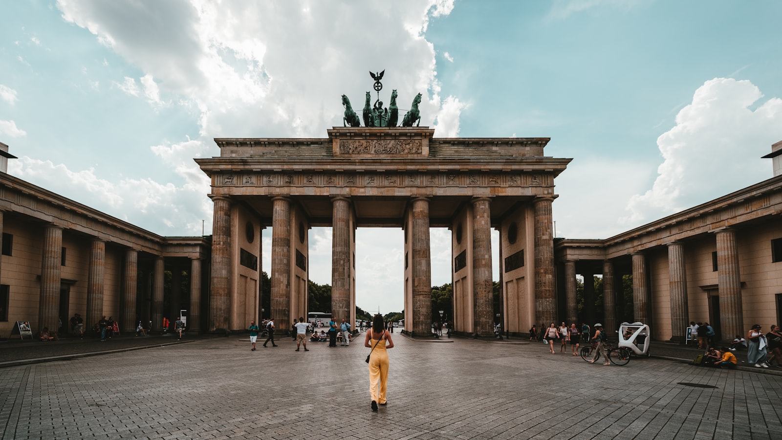 The Brandenburg Gate - declaring P2P interest under German Kapitalerträge rules.
